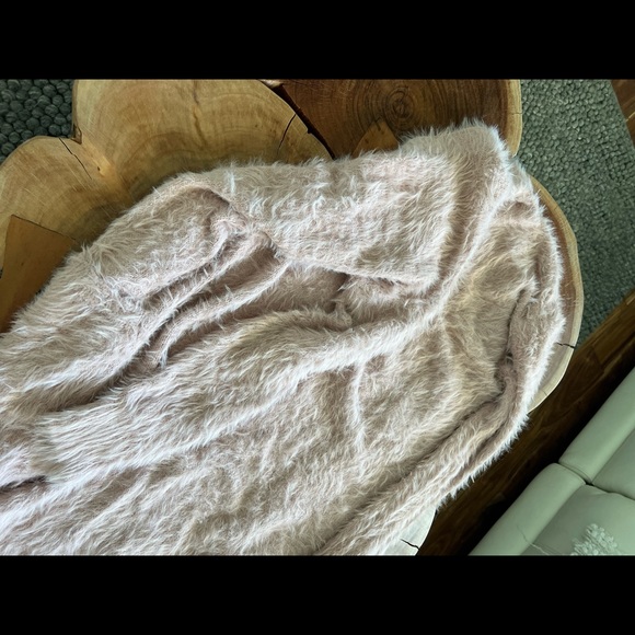 Dusty pink long cardigan fuzzy Sweater shaggy - Picture 3 of 4